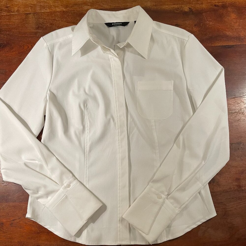 Express white stretch cotton blouse with a chest pocket. size 11/12